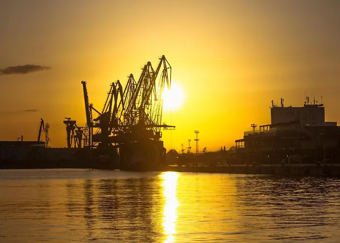 アパート Luxury 2br Retreat In