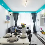 شقة Luxury 2br Retreat In