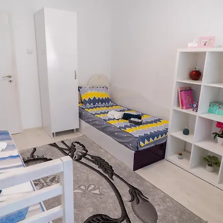 Luxury 2br Retreat In Apartment Varna