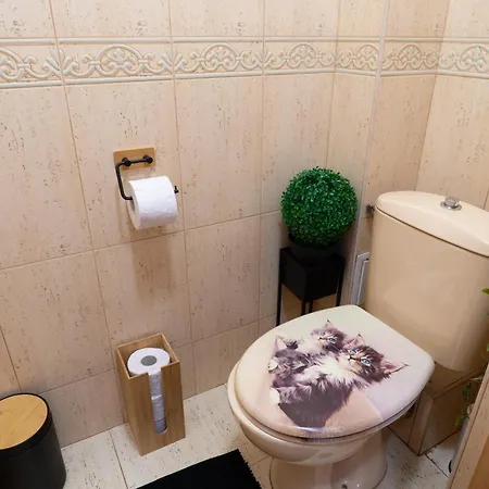Luxury 2br Retreat In Апартамент
